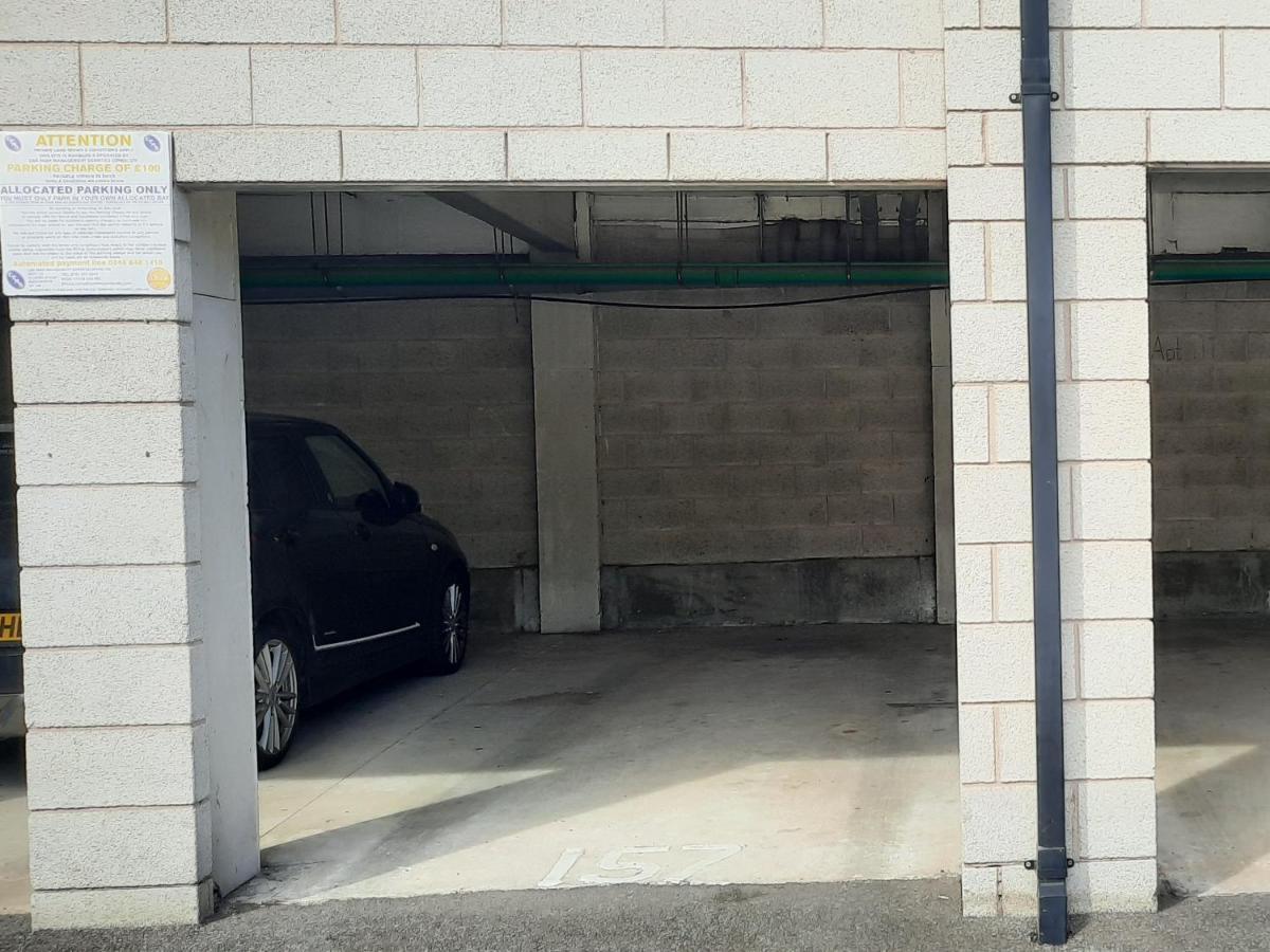 Lovely 2-Bedroom Apartment, Free Parking Manchester Exterior foto